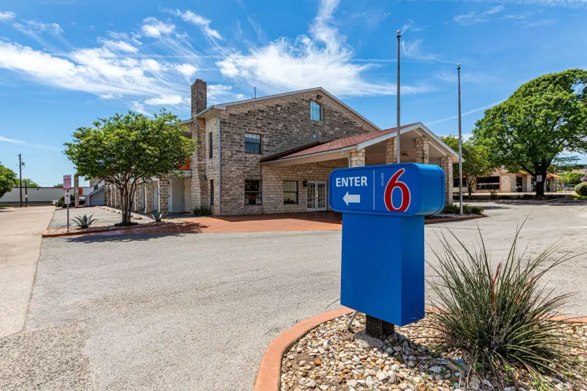 Motel 6-Georgetown, TX - Image 1