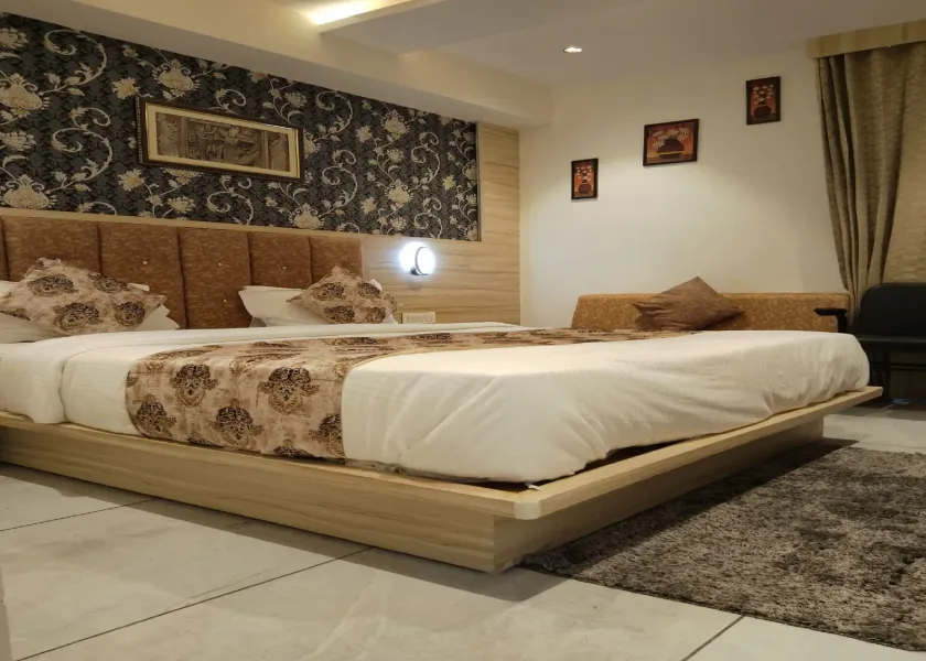 Hotel Lotus Villa - Image 1