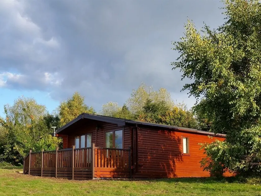The Log Cabin Glebe Farm - Image 1