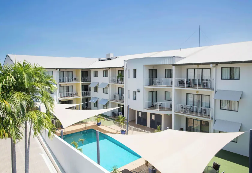 Metro Advance Apartments & Hotel - Image 1