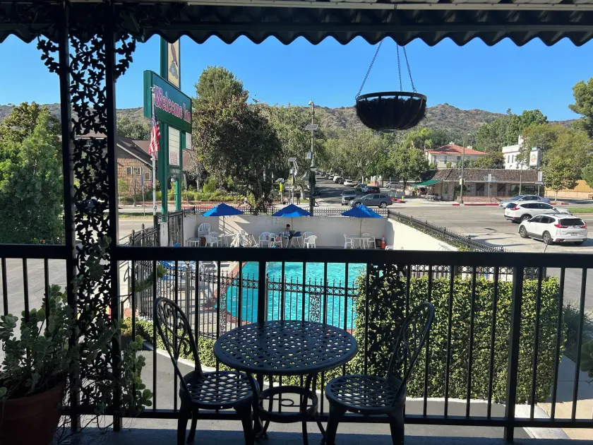 Welcome Inn - Image 1