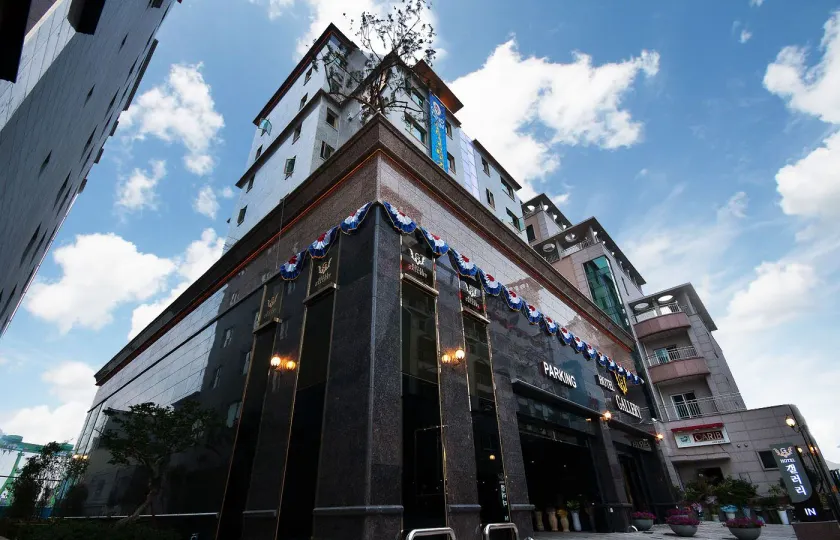 Hotel Gallery - Image 1