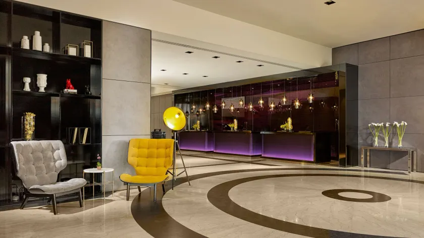 Park Plaza Victoria London - Image 1