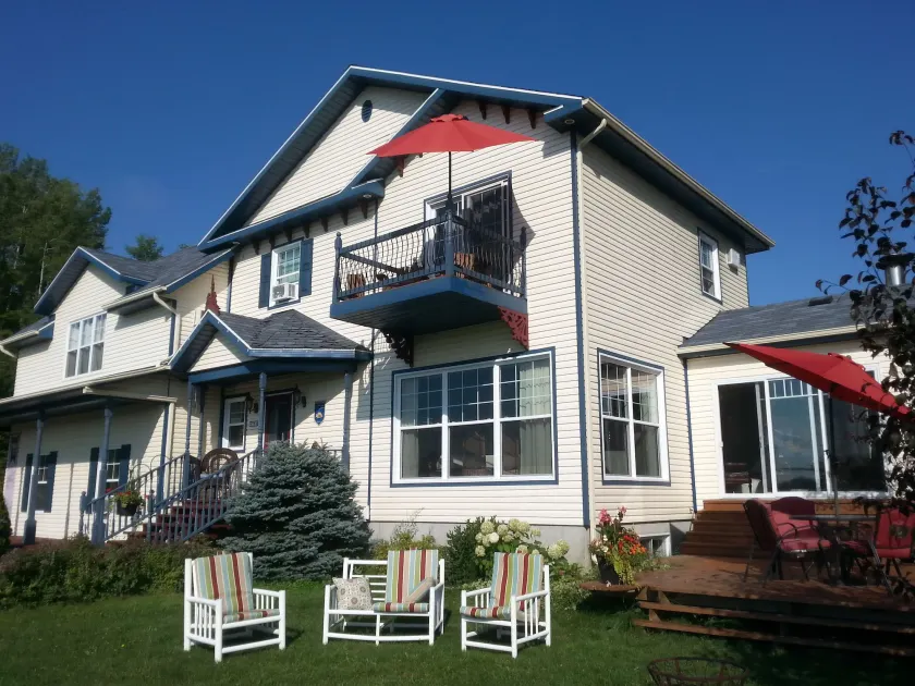 Suite La Gabelle, spa privé saison estivale - Image 1