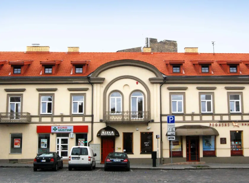 Alexa Old Town - Image 1
