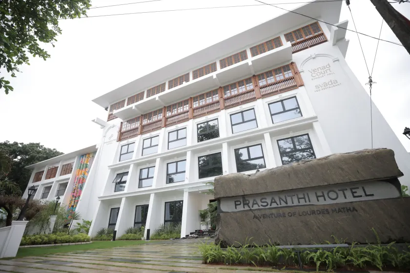 Prasanthi Hotel - Image 1