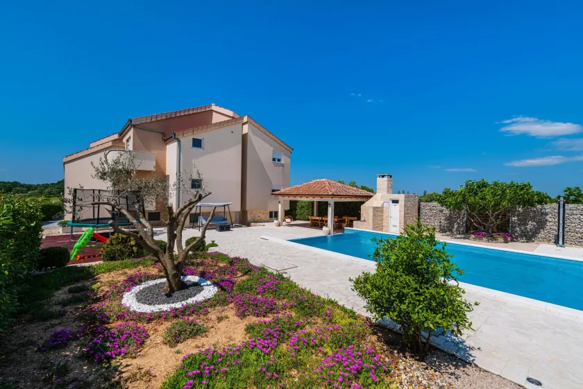Villa Olive Garden - Image 1