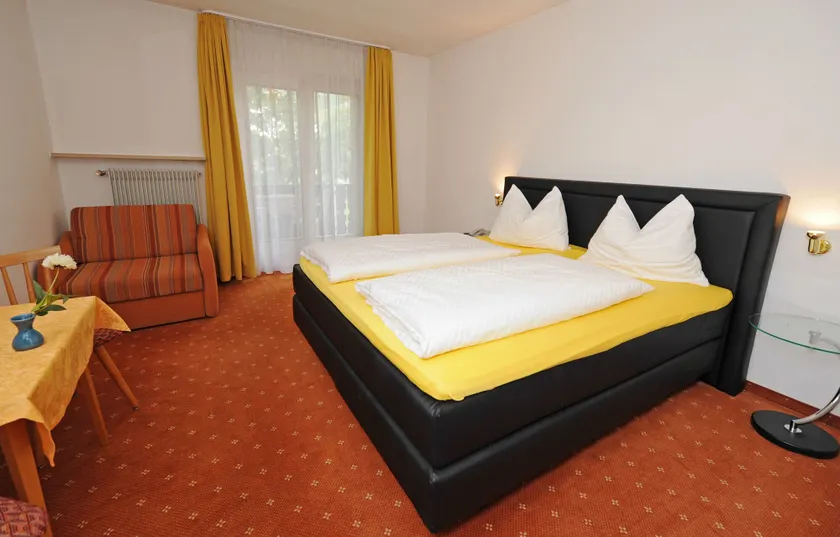 Hotel Pension Schweitzer - Image 1