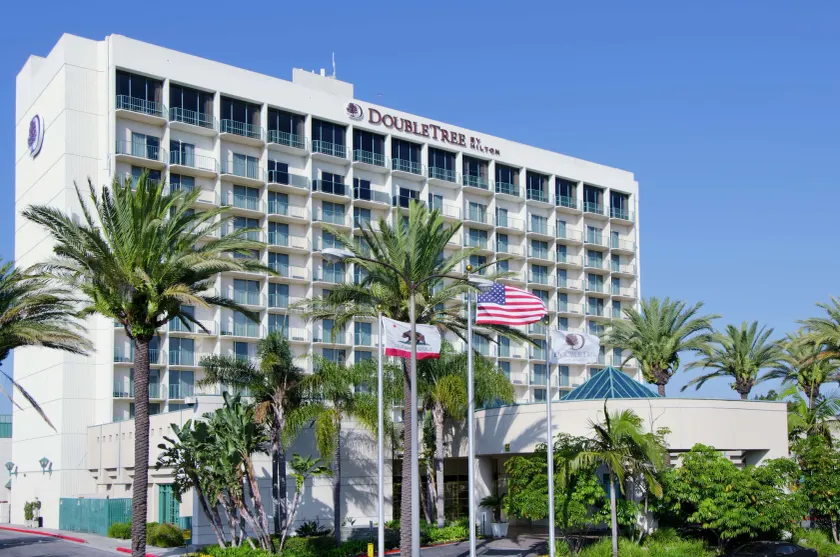 DoubleTree by Hilton Torrance - South Bay - Image 1