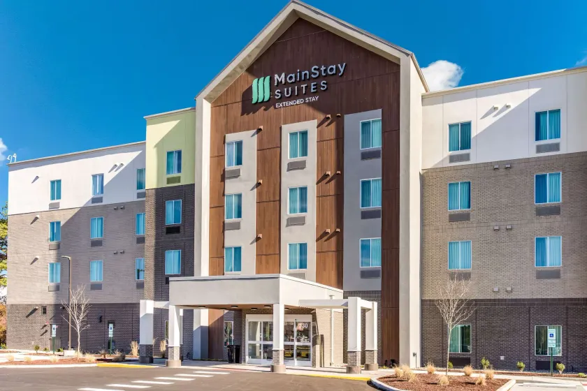 MainStay Suites Murfreesboro - Image 1