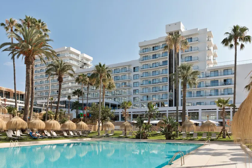 Hotel Best Triton - Image 1
