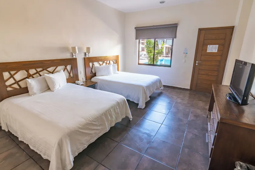Hotel Tres Soles - Image 1