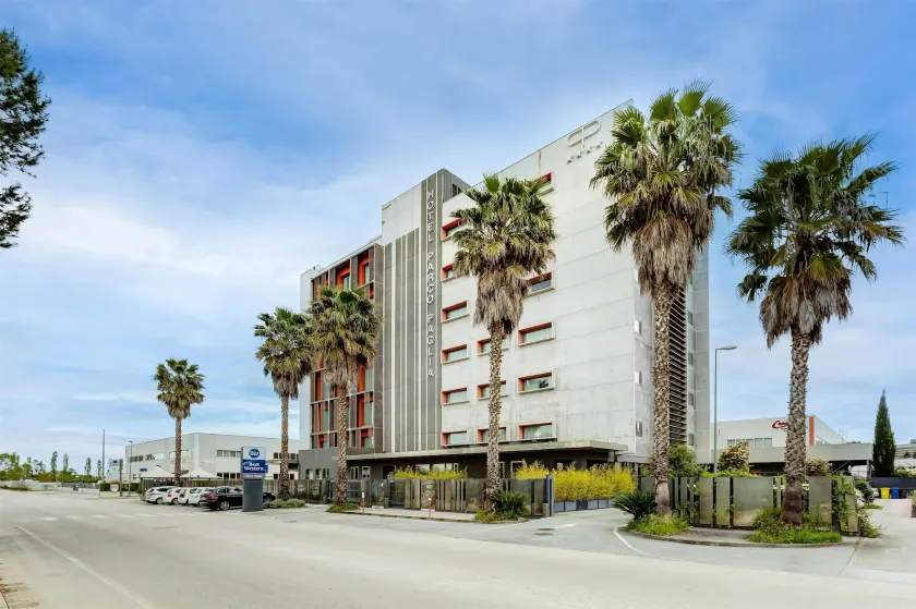 Best Western Parco Paglia Hotel - Image 1