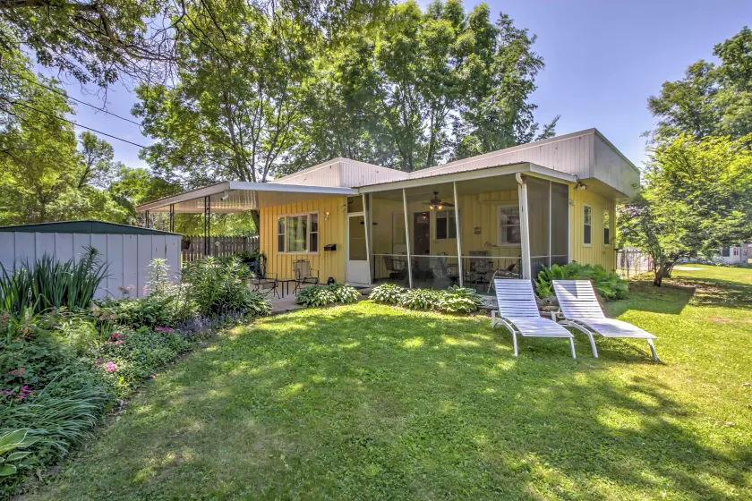 Walk to River! 'It's A Wonderful Life' Cottage - Image 1