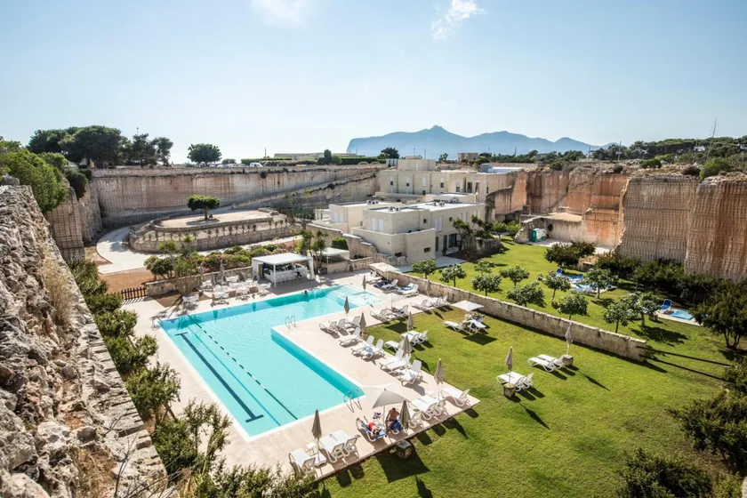 Cave Bianche Hotel - Image 1