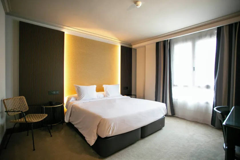 Hotel Sercotel Ciudad de Oviedo - Image 1