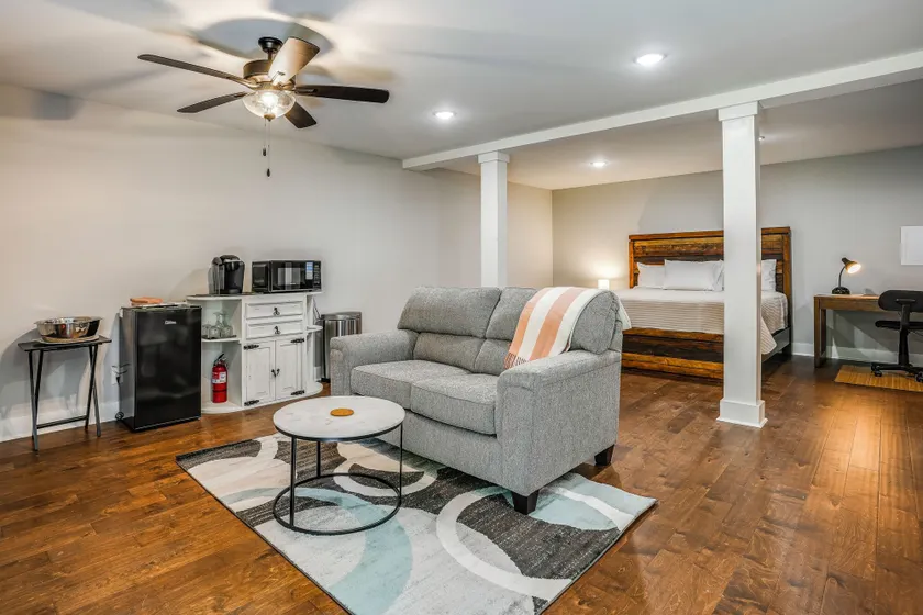 Hilltop Studio Hideaway Near Chattanooga - Image 1