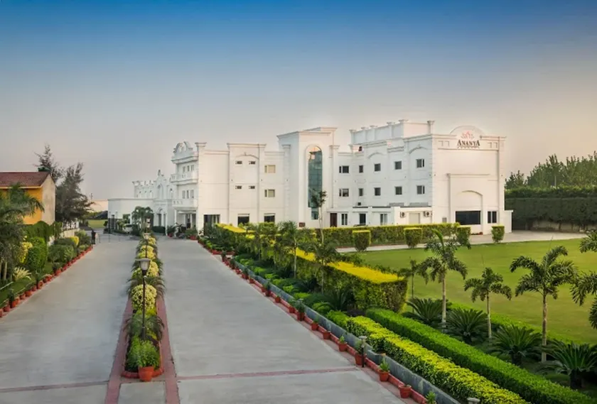 hotel Ananya Regency - Image 1