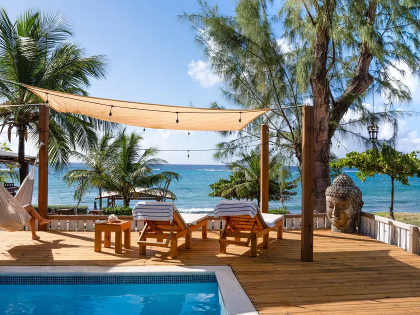 Surfers Bay - Image 1