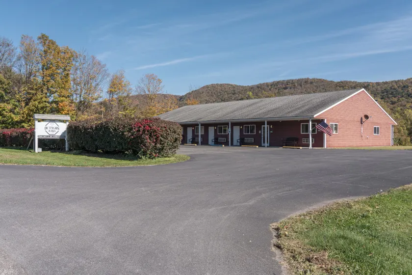 Inn at Octagon Acres - Image 1