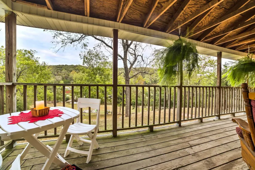 Historic Bruno 'Hampton Creek Hideaway' on 2 Acres - Image 1