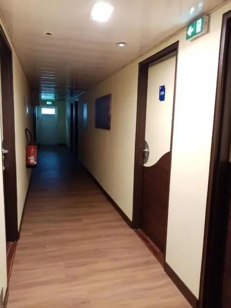 Brit Hotel St-Quentin/Nord - Vestíbulo