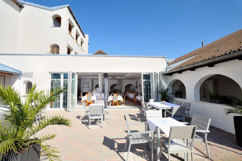 Sporthotel Podersdorf - Image 1
