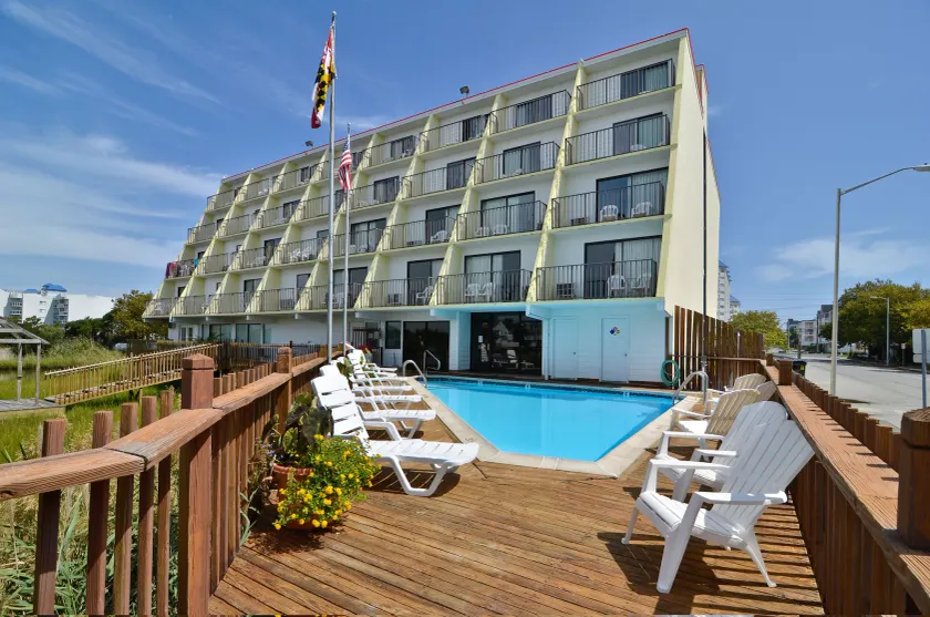 Sea Bay Hotel - Image 1