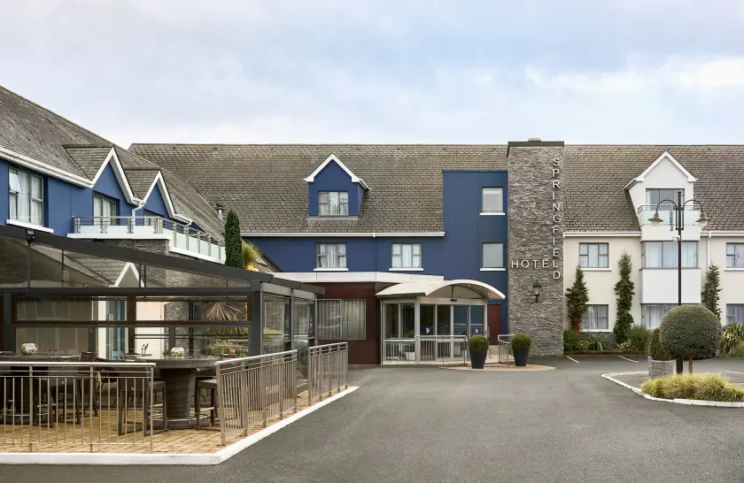 Springfield Hotel - Image 1