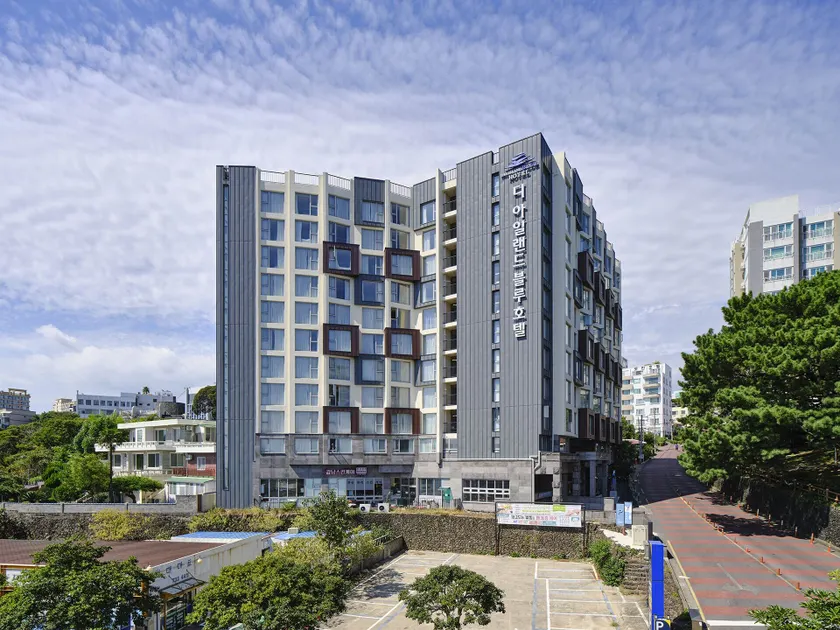 The Island Blue Hotel - Image 1