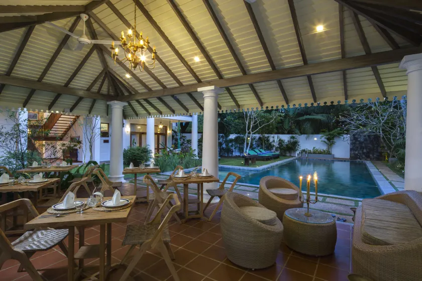 Bilin Tree House - Image 1
