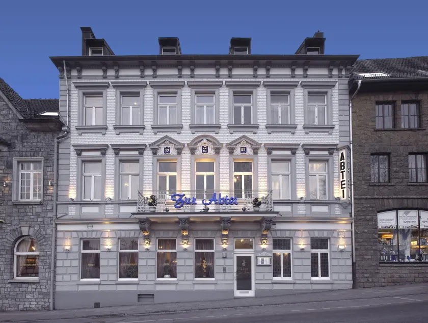 Design-Hotel Zur Abtei - Image 1