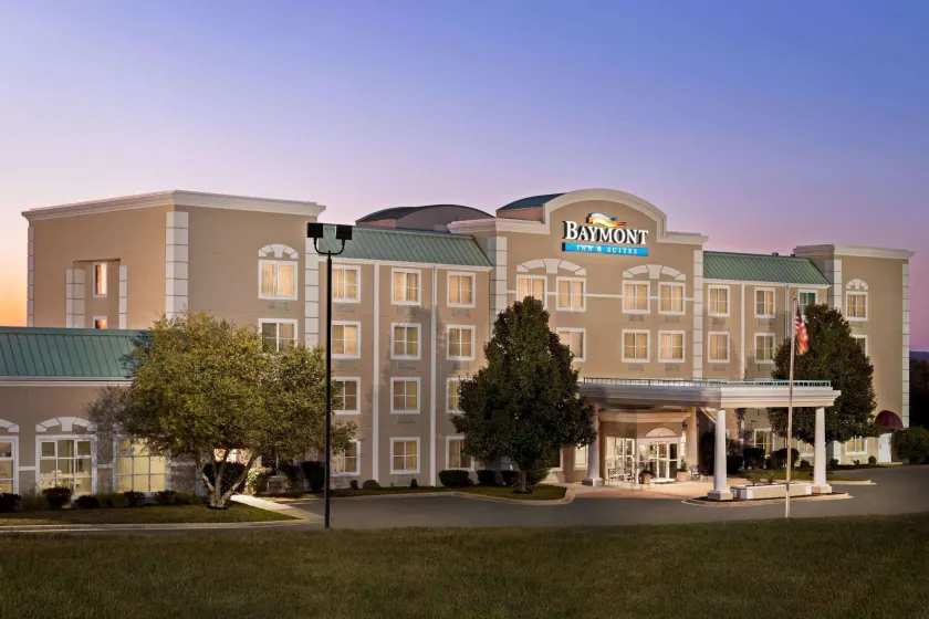 Baymont by Wyndham Ft. Leonard/Saint Robert - Image 1
