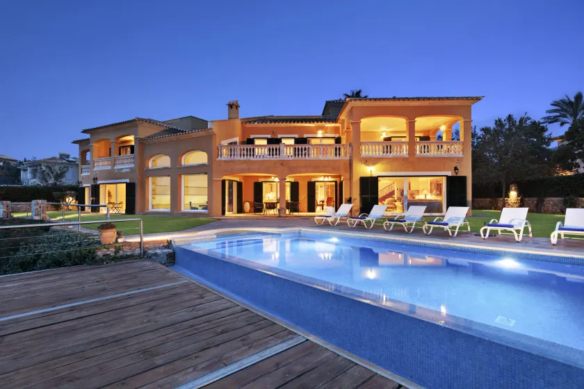 Villa Luna Suites - Image 1
