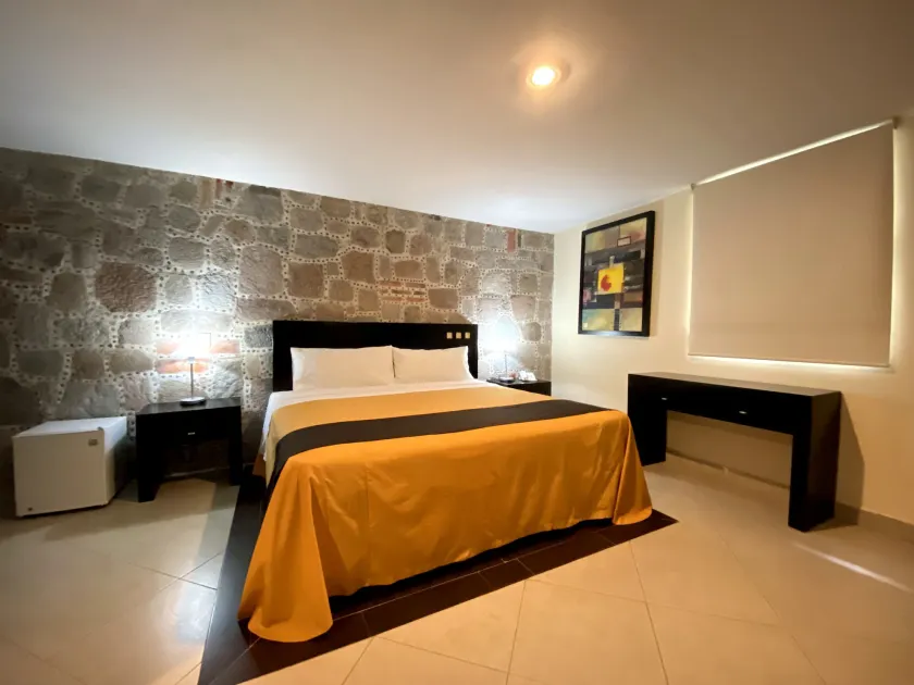 Hotel Escala Puebla Centro - Image 1