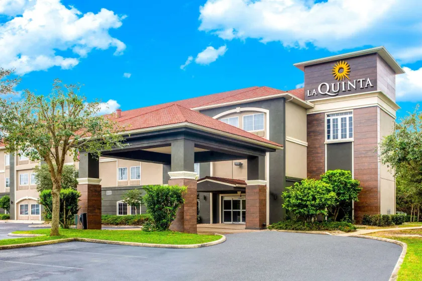 La Quinta by Wyndham Sebring - Image 1
