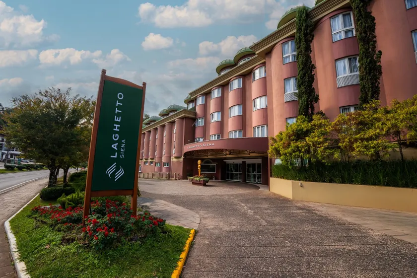 Hotel Laghetto Siena Gramado - Image 1