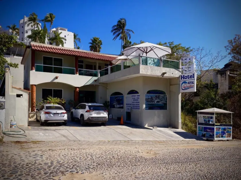 Royal Pacífico Manzanillo - Image 1