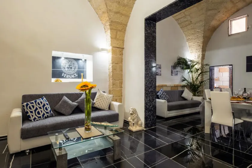 Elegant Palace With Whirlpools - Image 1