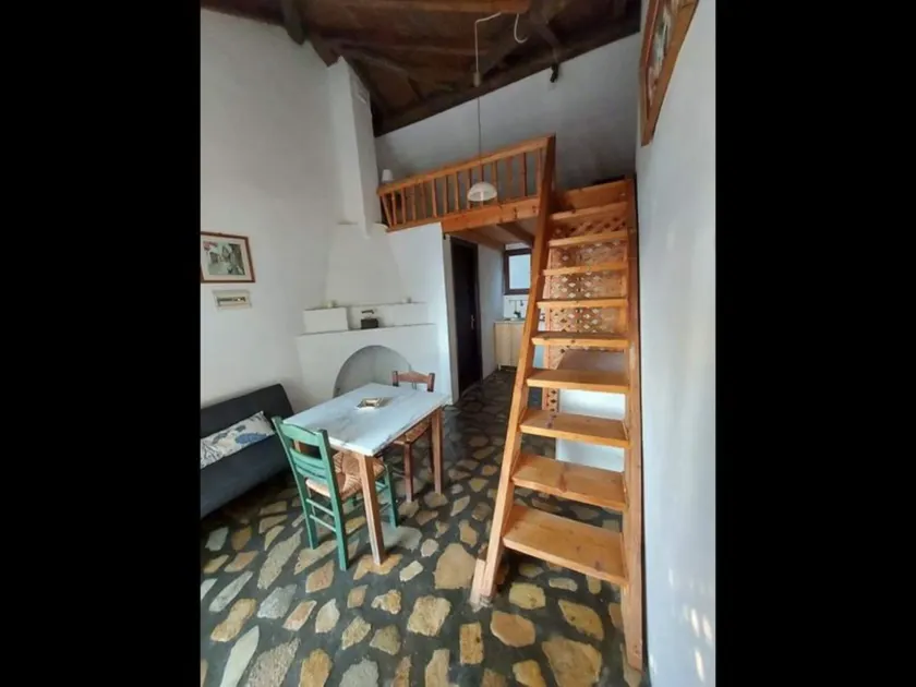 Beautiful House Located on a Hill in Samos Island, 400 m From an Organized Beach - Image 1