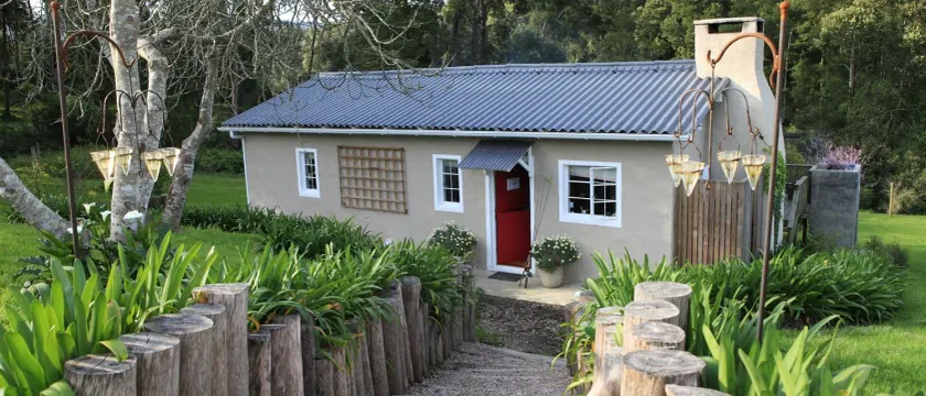 Oakhurst Farm Cottages - Image 1