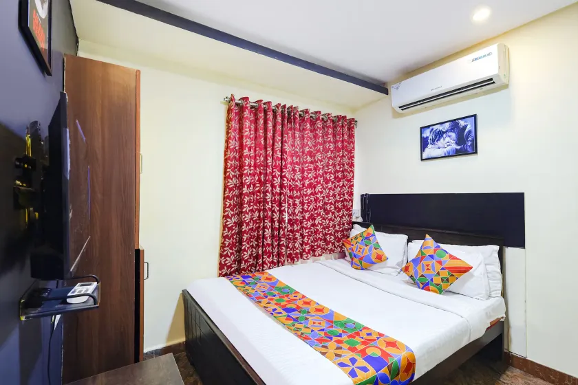 FabHotel India Gate - Image 1