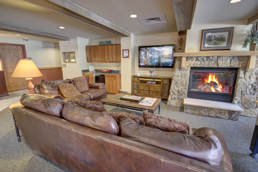 Red Hawk Lodge 2269 by SummitCove Lodging - Coin salon dans le hall