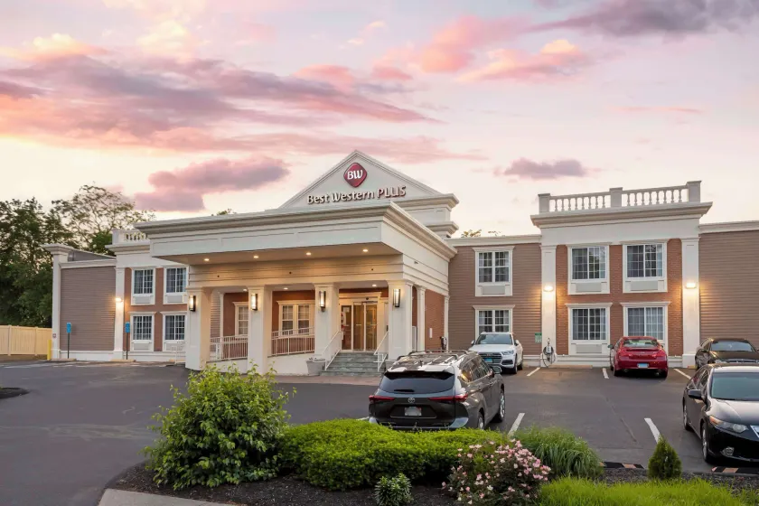 Best Western Plus Fairfield Hotel - Image 1