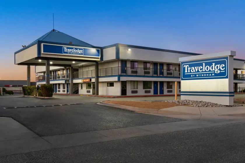 Travelodge by Wyndham Albuquerque West - Image 1