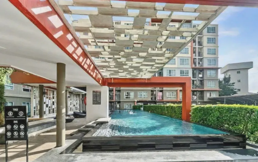 Dcondo Kathu - Top Floor 1 Bdr Condo with shared Pool - Image 1