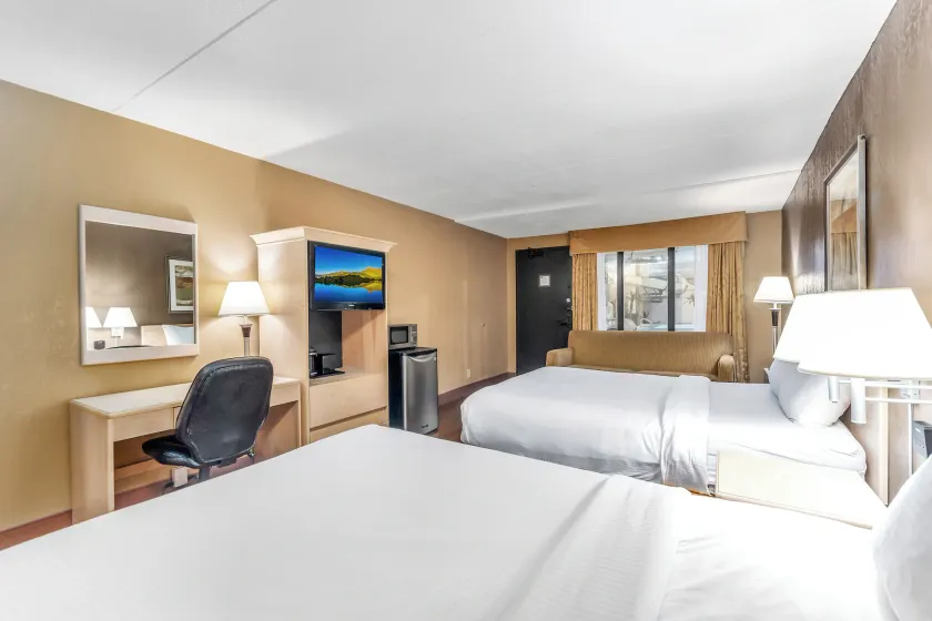 Seven Oaks Hotel Regina, SureStay Collection by Best Western - Image 1