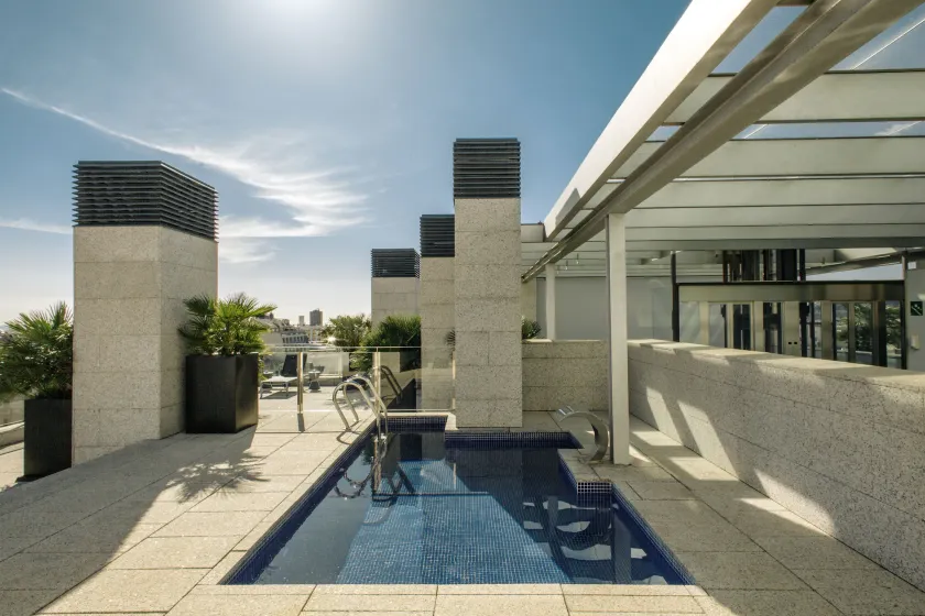 Suites Avenue - Image 1
