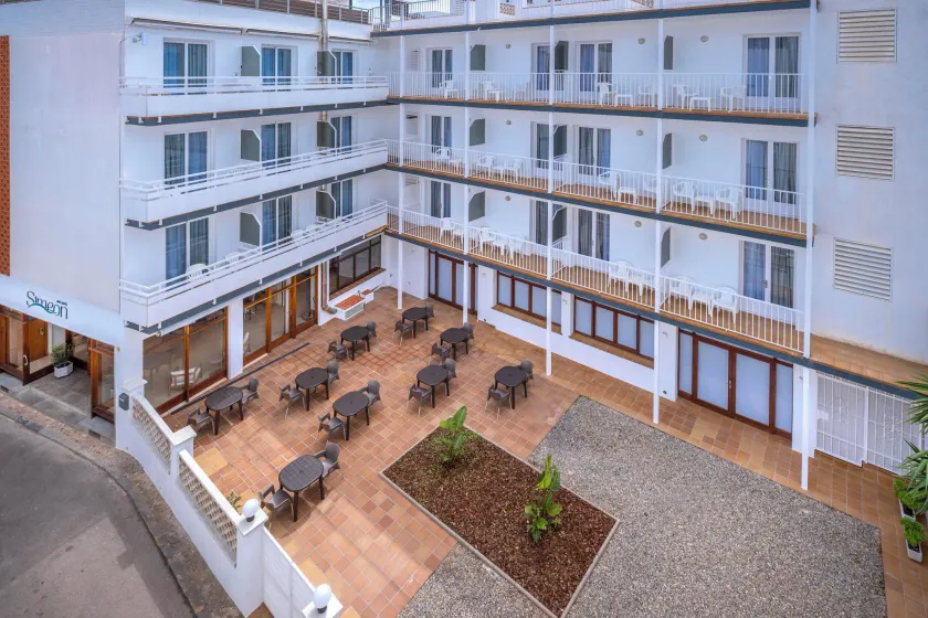 Hotel GHT Simeon - Image 1