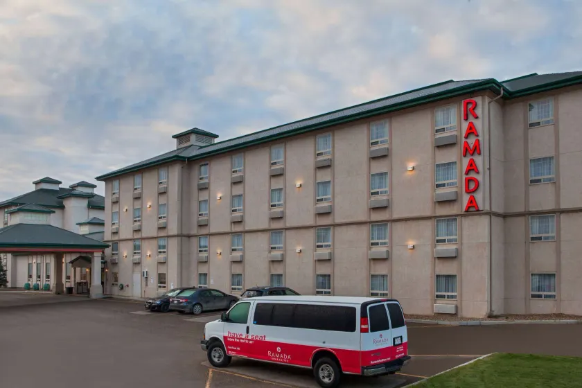Ramada by Wyndham Red Deer Hotel & Suites - Image 1